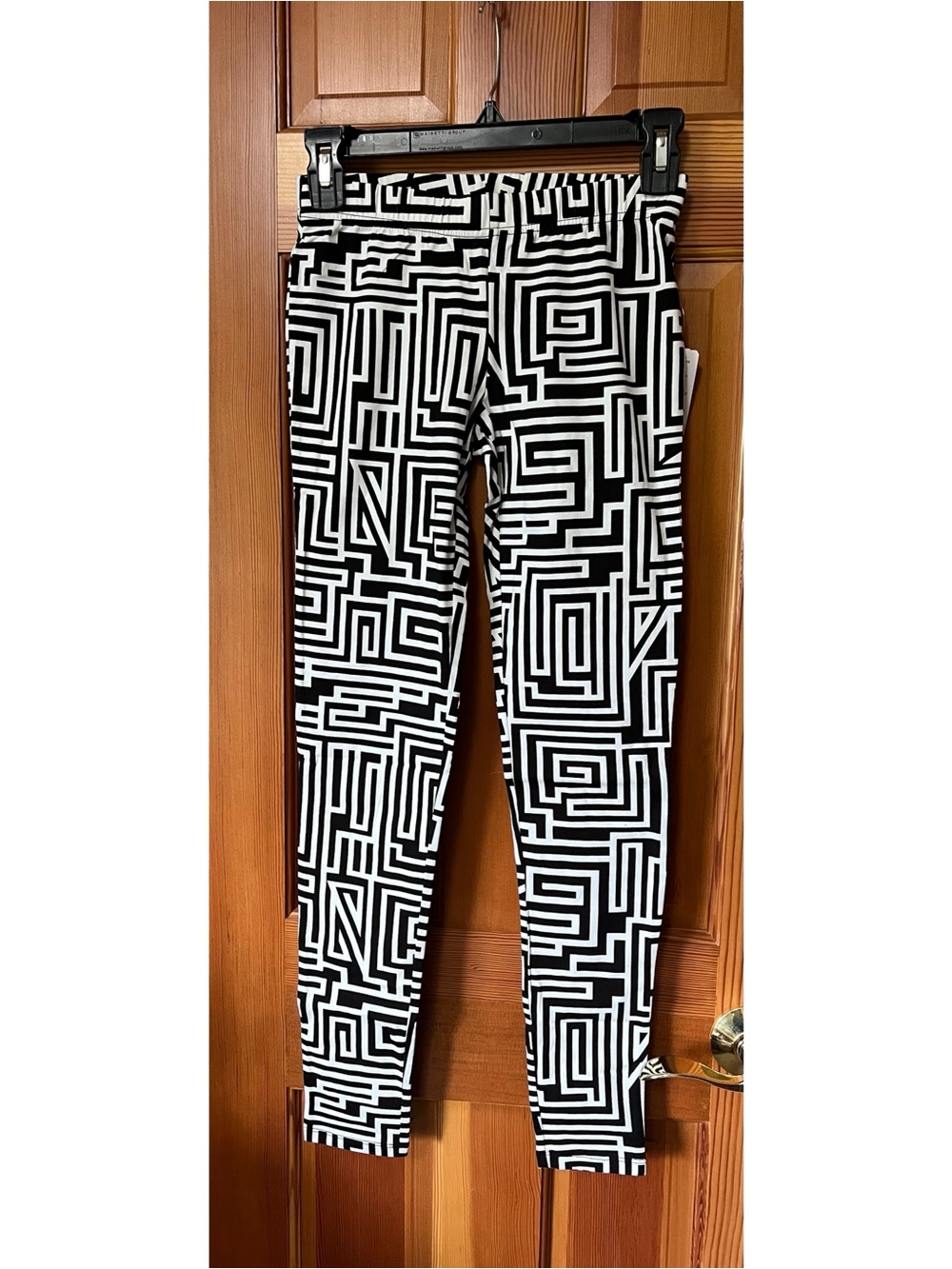 Forever 21 Black & White Geo-Print Leggings